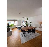 Zwischenmiete - 650,00&nbsp;EUR Kaltmiete, ca.&nbsp; 79,00&nbsp;m&sup2; in Regensburg (PLZ: 93049) Das Dörnberg