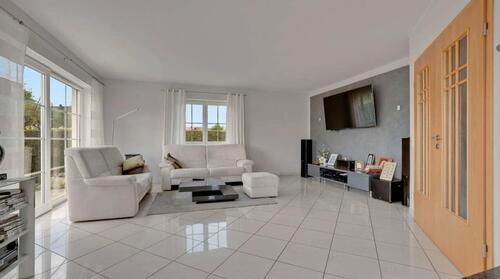 Foto - 11 Zimmer Einfamilienhaus zur Miete in Siegen