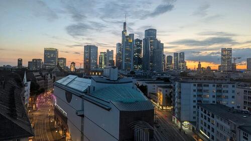 Foto - 1-Zimmerwohnung mit Skyline Blick zur Untermiete Feb-März