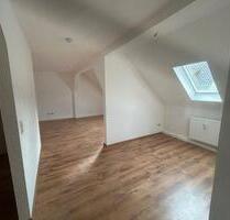 Charmante 3-Raum-Dachgeschoss-Wohnung in Weida