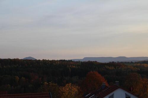 Foto - Schönes Haus im Einliegerwohnung in traumhafter Aussichtslage
