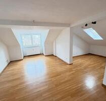 Altbau Wohnung Dachgeschoss München Innenstadt