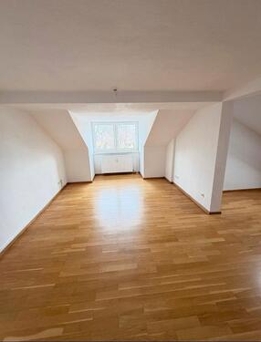 Foto - 2 Zimmer Dachgeschoßwohnung zur Miete in München