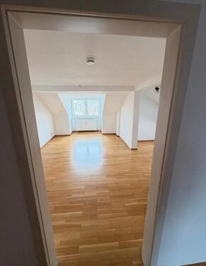 Foto - Dachgeschoßwohnung in München zur Miete