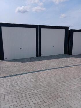 Foto - Doppelgarage in Kleinwallstadt - 250,00 EUR Miete,