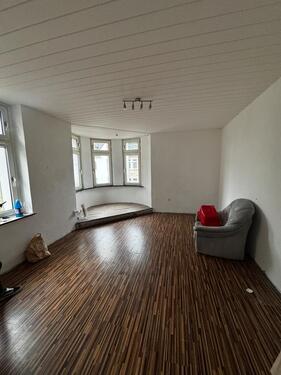 Foto - 6 zimmer 145qm wohnung - 950,00&nbsp;EUR Kaltmiete, ca.&nbsp; 145,00&nbsp;m&sup2;