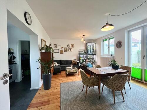 Foto - Schöne großzügig geschnittene 2-Zimmer-Wohnung mit Terrasse