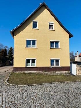 Foto - Großes Einfamilienhaus mit Gewerbehalle auf 3350 m2 Grundstück