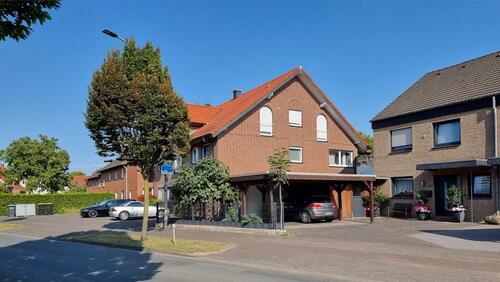 Foto - nähe Zentrum, schicke 2-Zimmer Wohnung mit großem Balkon