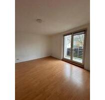 Gepflegte 2-Zimmer-Wohnung mit Balkon und Einbauküche| 45 m² | Erdgeschoss | ruhige Lage - Leuna