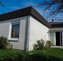 BS-Weststadt: Ruhig gelegener Bungalow mit attraktivem Garten - Braunschweig Timmerlah-Geitelde-Stiddien