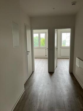 Foto - Erstbezug nach Sanierung - Tolle 3-Raum-Wohnung mit Balkon und EBK in Cottbus