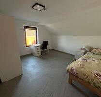 1 WG Zimmer - 450,00&nbsp;EUR Kaltmiete, ca.&nbsp; 15,00&nbsp;m&sup2; in Essen (PLZ: 45239) Stadtbezirk IX