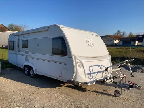 Foto - Stellfläche für Wohnwagen und Wohnmobil