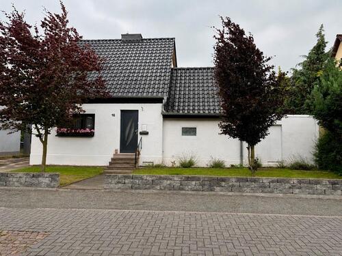 Foto - Freistehendes Einfamilienhaus - 229.000,00&nbsp;EUR Kaufpreis, ca.&nbsp; 100,00&nbsp;m&sup2;