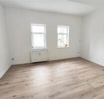 Gemütliche kleine 3 Raum Dachgeschosswohnung zu vermieten - Chemnitz Borna-Heinersdorf