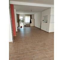 Loftwohnung in zentraler Lage - 1.000,00 EUR Kaltmiete, in Frankfurt am Main (PLZ: 65933) West Loftwohnung in zentraler Lage - 1.000,00 EUR Kaltmiete, in Frankfurt am Main (PLZ: 65933) West