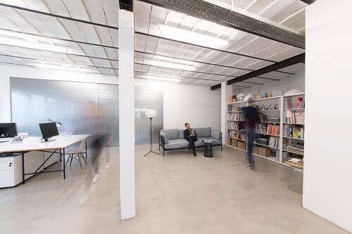 Foto - Co Working Tisch Designagentur - 250,00 EUR Kaltmiete,