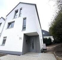 Energieeffiziente Doppelhaushälfte in Wetter: Modernes Wohnen mit vielen Gestaltungsmöglichkeiten - Wetter (Ruhr)