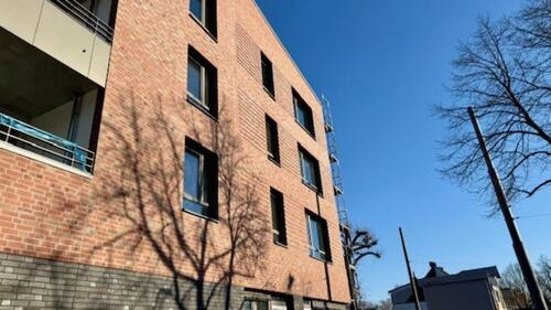 Foto - SüdWest Dachterrasse: 2-Zimmer, Eichen-Dielenoptik-Boden, Einbauküche, Loggia, Garage