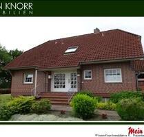 2,5-Zimmer-Dachgeschosswohnung mit Einbauküche und Carport im Wildenloh Stadtgrenze zu Oldenburg - Edewecht