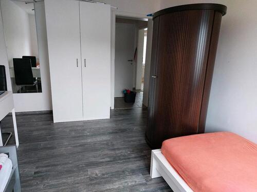 Foto - WG ZIMMER CITYNAH MÖBLIERTE ZIMMER