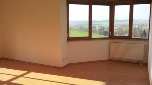 Foto - 3 Zimmer Balkon Aussicht - 610,00&nbsp;EUR Kaltmiete, ca.&nbsp; 80,00&nbsp;m&sup2;