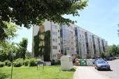 Foto - Schöne 2-Raumwohnung mit Aufzug und Balkon mit Blick ins Grüne. Bald verfügbar.