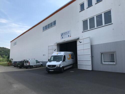 Foto - Lagerhalle ca. 900m² mit Büro, Werkstatt in Rochlitz zu vermieten