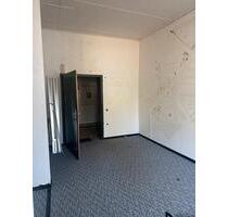 90qm Lager (Bendorf) - 450,00&nbsp;EUR Kaltmiete, ca.&nbsp; 5,00&nbsp;m&sup2; in Bendorf (PLZ: 56170)