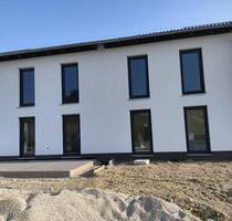 Neubau Haus 143 m² – Garten – nur 1.295 € – Eichendorf