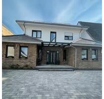 Seltene Gelegenheit: Zwei Häuser auf einem Grundstück. - Römerberg