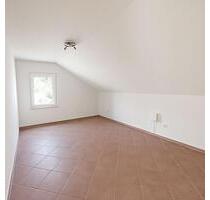 Teilrenovierte helle 2-Zimmer Wohnung in Wicklesgreuth - Petersaurach