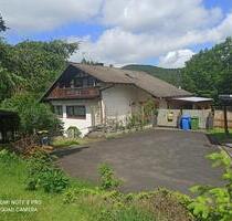 Freistehendes Wohnhaus mit drei Wohnungen | nahe Bad Wildungen - Edertal