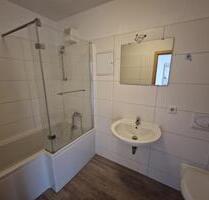 Wohlfühloase inkl. Einbauküche! *2 NKM sparen bei Mietbeginn vor dem 31.12.2025!* - Neubrandenburg