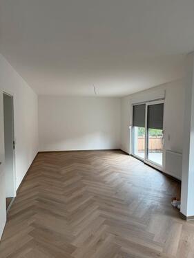 Foto - Attraktive 3-4 Zimmer-Wohnung mit Balkon-kernsaniert und stadtnah