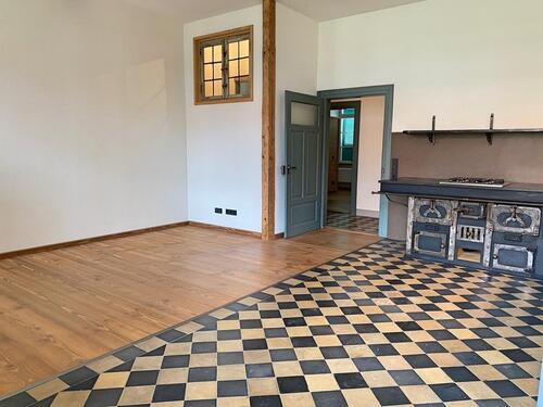 Foto - **BESONDERE WOHNUNG MIT GARTEN**