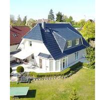 Einfamilienhaus mit Einliegerwohnung - Stockelsdorf