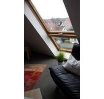 Dachgeschosswohnung, möbliert - 350,00&nbsp;EUR Kaltmiete, ca.&nbsp; 22,00&nbsp;m&sup2; in Hiddenhausen (PLZ: 32120)