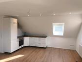 Foto - Anfragen Stopp! Kernsanierte 2 Zimmer Dachgeschoss Wohnung 60m²