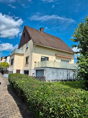 Foto - Ein bis Zweifamilienhaus in Hadamar Niederzeuzheim