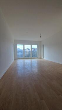 Foto - Frisch sanierte 2 Zimmer Wohnung in zentraler Lage Offenbach