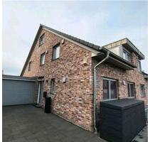 Große DHH, familienfreundlich, verkehrsgünstig mit Küche,Keller - Meerbusch