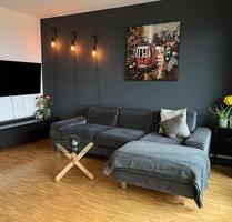 Helle 2-Zimmer-Wohnung mit zwei Balkonen und Parkblick in der Haf - Hamburg Hamburg-Mitte