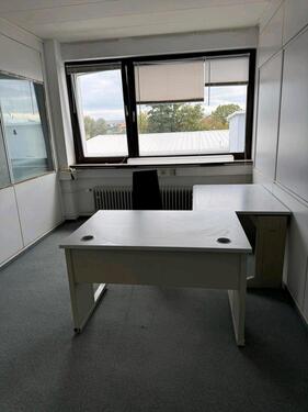 Foto - Büroraum 18 qm 1. OG möbliert - ab sofort frei