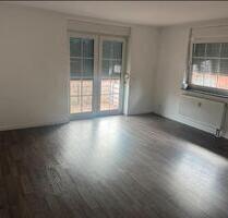 Attraktive 3-Zimmer-Wohnung mit Balkon, Einbauküche - Peine