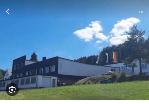 Foto - Produktions-, Lagerhalle, Büro, Garage