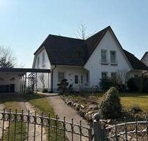 Charmante Doppelhaushälfte auf 980 m² Grundstück – sofort frei - Putbus