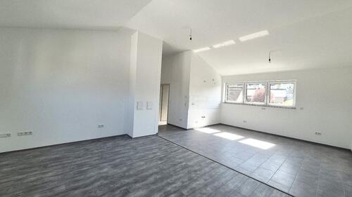 Foto - 2 Zimmer Dachgeschoßwohnung in Bad Neustadt an der Saale
