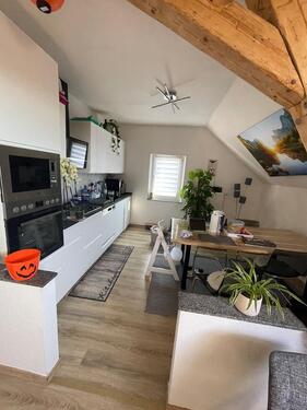 Foto - 5 Zimmer Dachgeschoßwohnung zu vermieten, als WG geeignet